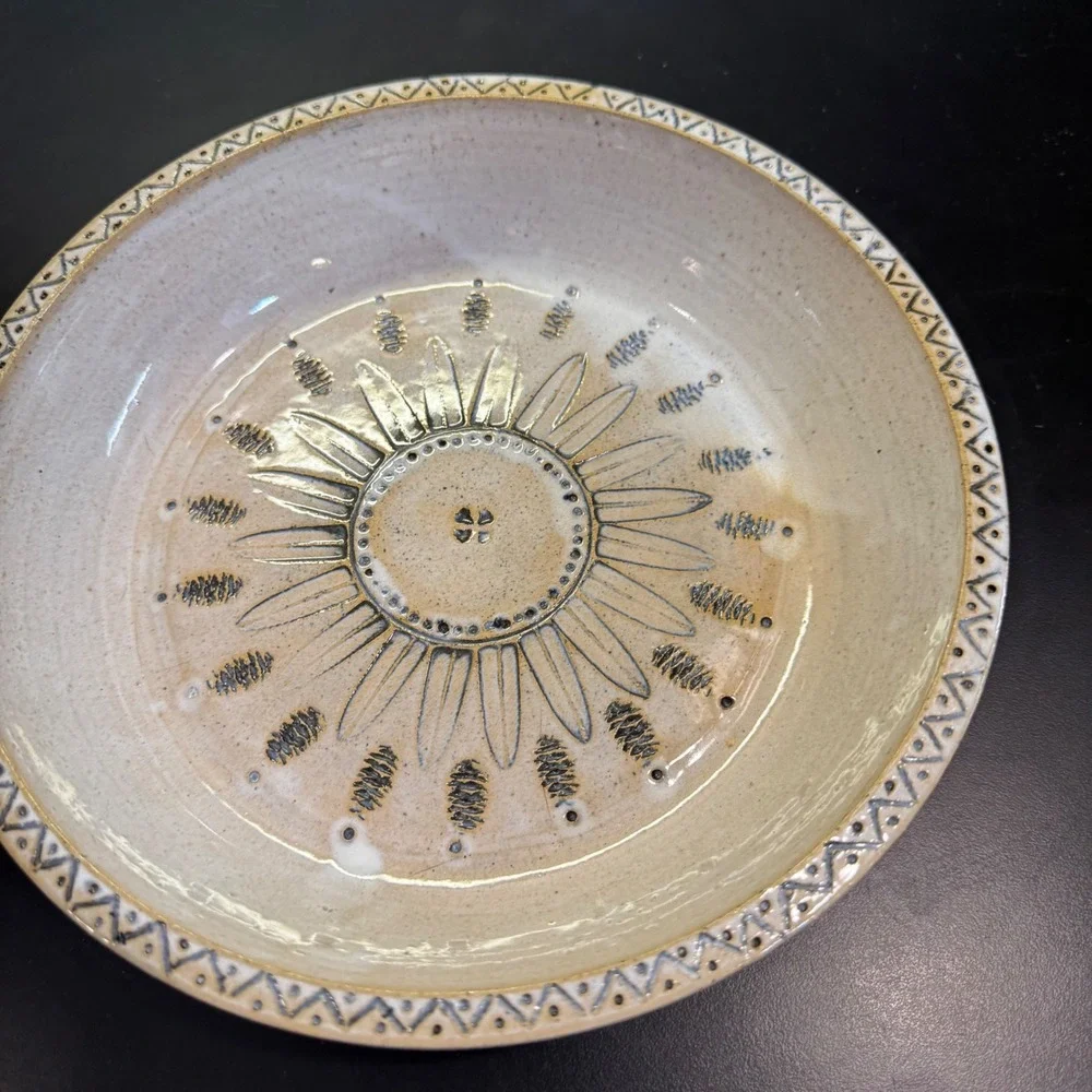 Stevens Studio Pottery Bowl 10.25in Tan Sun Motif Geometric Stoneware